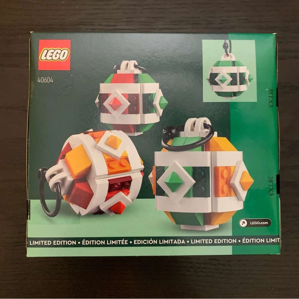 LEGO Limited Edition 2023 Christmas Decor Set 40604 (182 Pieces), NIB